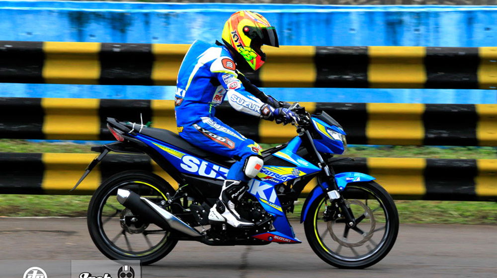 Suzuki Raider 150 Fi 2016 chu n b ra m t
